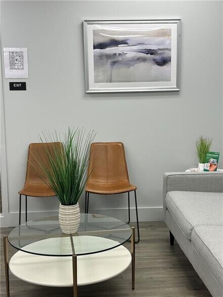 2 Robinson Plz, Pittsburgh, PA à louer - Photo du bâtiment - Image 2 de 5