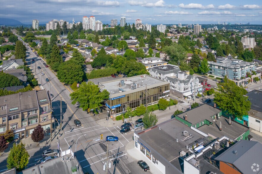 1176-1188 8th Ave, New Westminster, BC à louer - Photo du bâtiment - Image 2 de 11