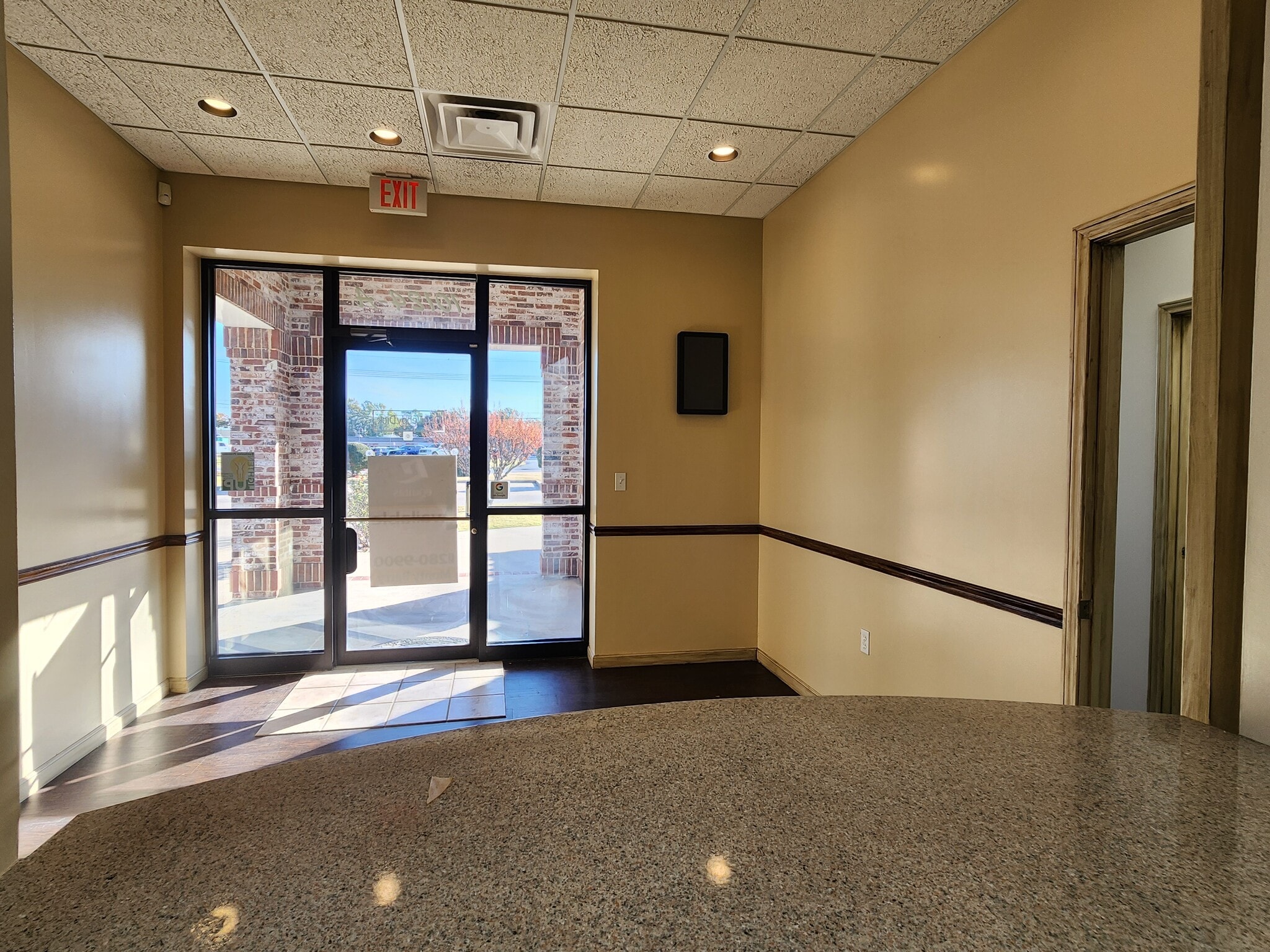 10124 S Sheridan Rd, Tulsa, OK for lease Interior Photo- Image 1 of 10