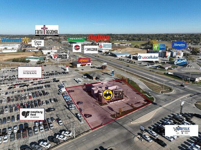 2019 Krenzien Dr, Norfolk, NE à louer - Photo du bâtiment - Image 3 de 5