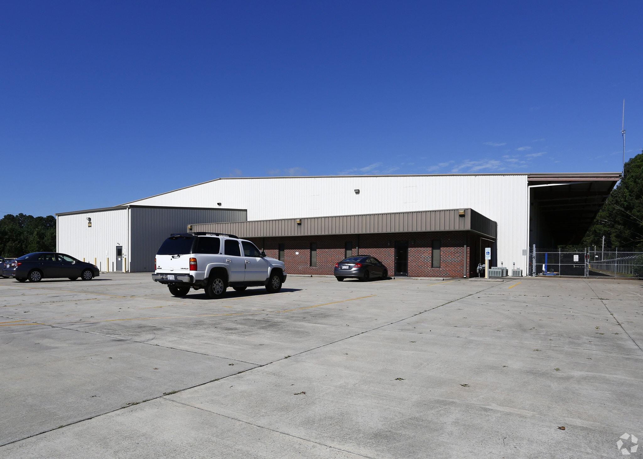 1526 Brightleaf Blvd, Smithfield, NC for lease Primary Photo- Image 1 of 12
