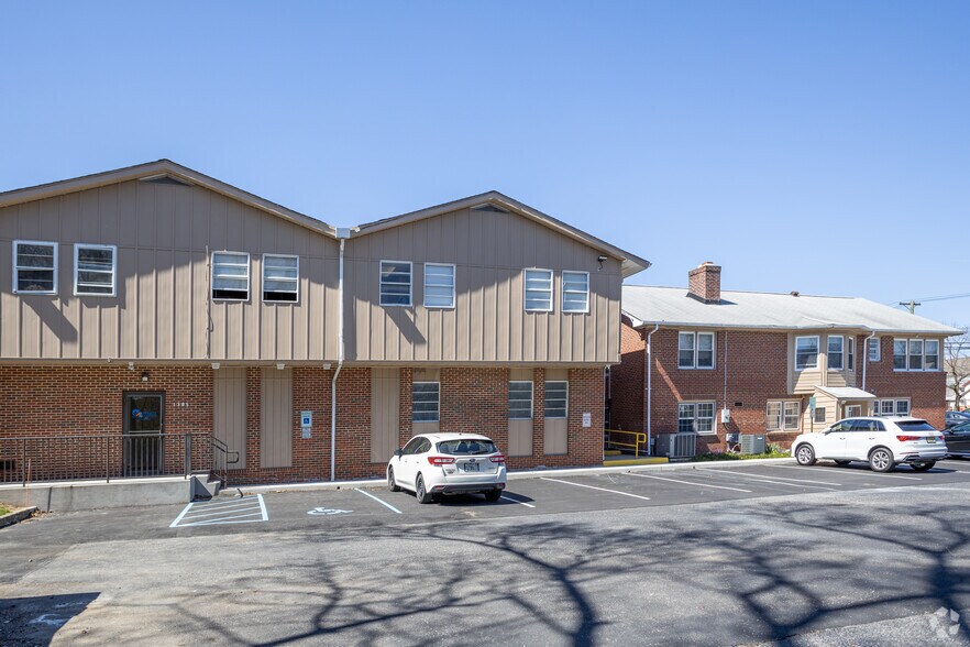 1305 N Kings Hwy, Cherry Hill, NJ à vendre - Photo du bâtiment - Image 3 de 5