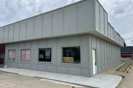 121 S Wisconsin Ave, Gaylord, MI à vendre - Photo du bâtiment - Image 2 de 6