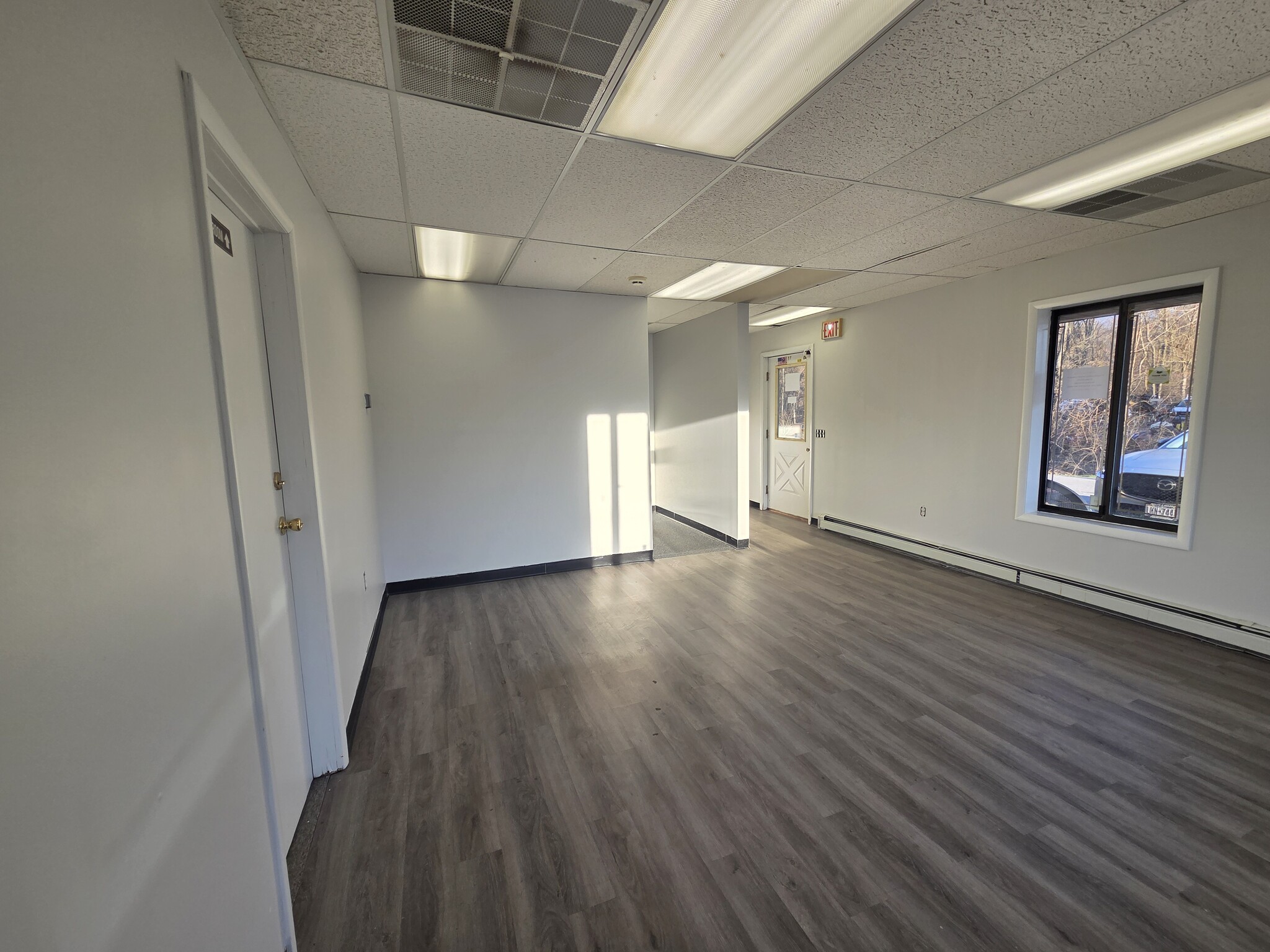 1234 Us-9, Wappingers Falls, NY for lease Interior Photo- Image 1 of 7