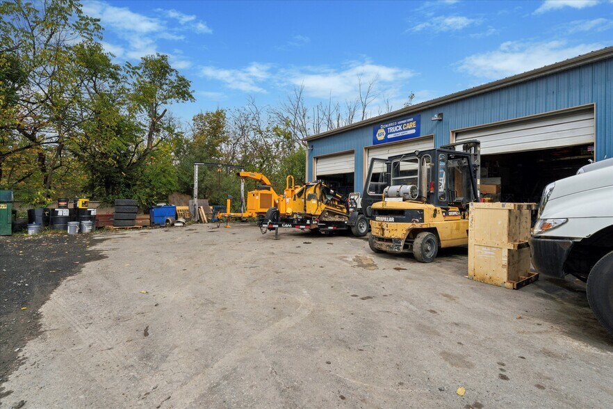 901 Township Line Rd, Phoenixville, PA à vendre - Photo du bâtiment - Image 3 de 16