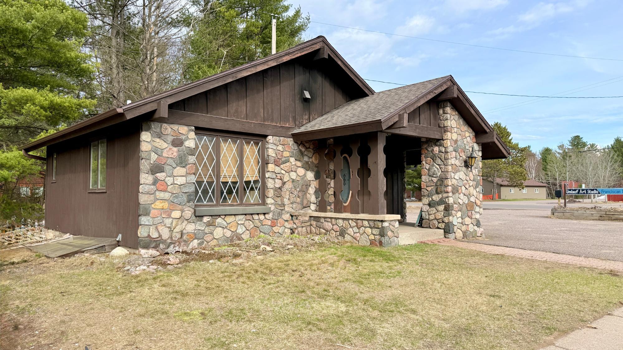 7242 Bradley St, Lake Tomahawk, WI à vendre Photo principale- Image 1 de 19