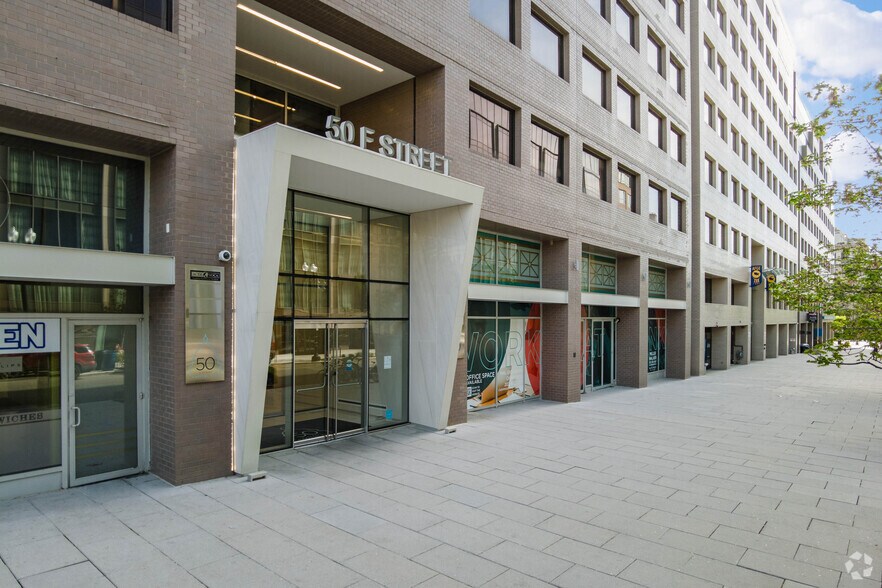 50 F St NW, Washington, DC à louer - Photo du bâtiment - Image 2 de 13