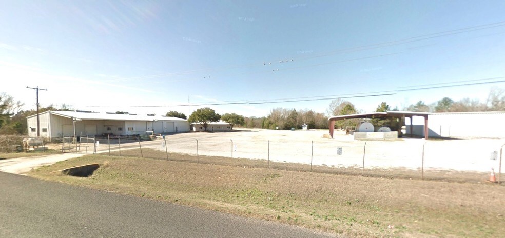 2005 Tile Factory Rd, Palestine, TX à louer - Photo principale - Image 1 de 107
