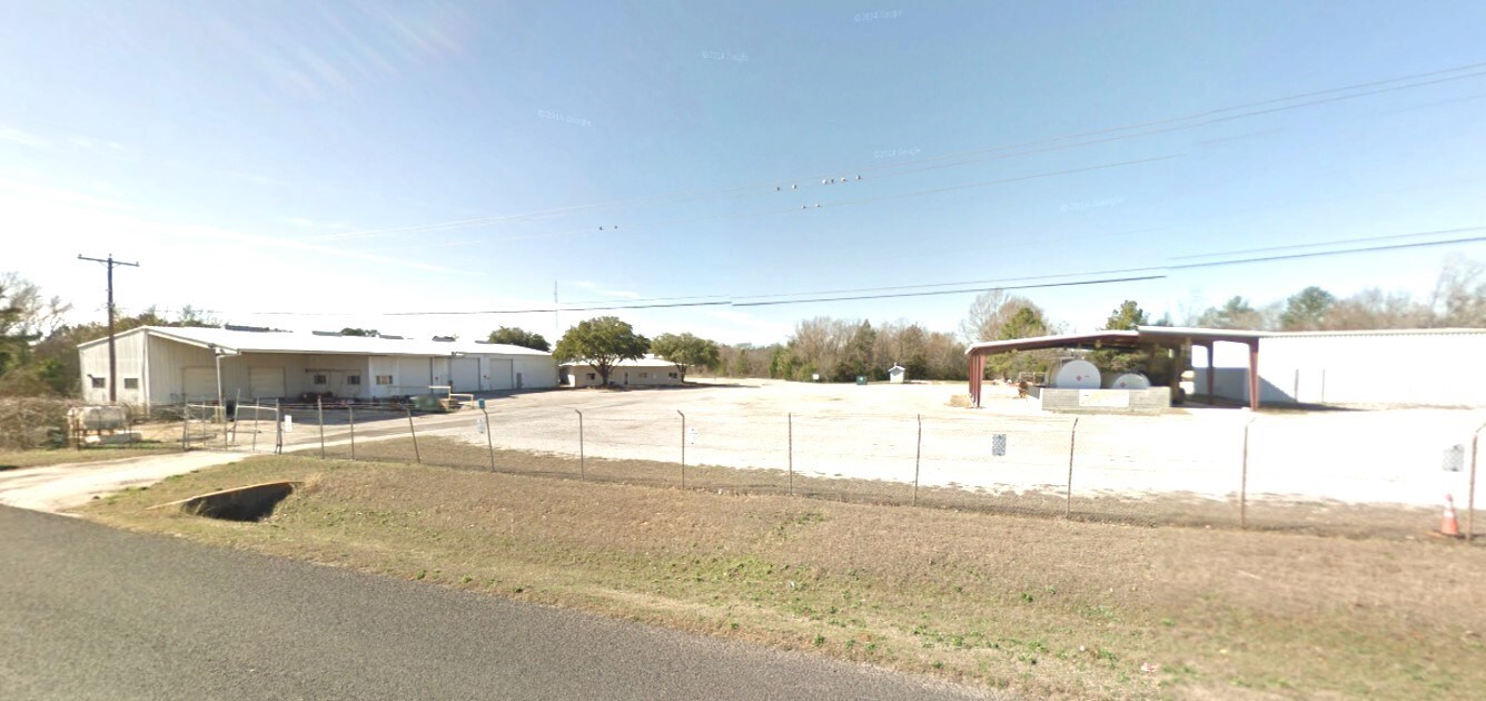 2005 Tile Factory Rd, Palestine, TX à louer Photo principale- Image 1 de 108