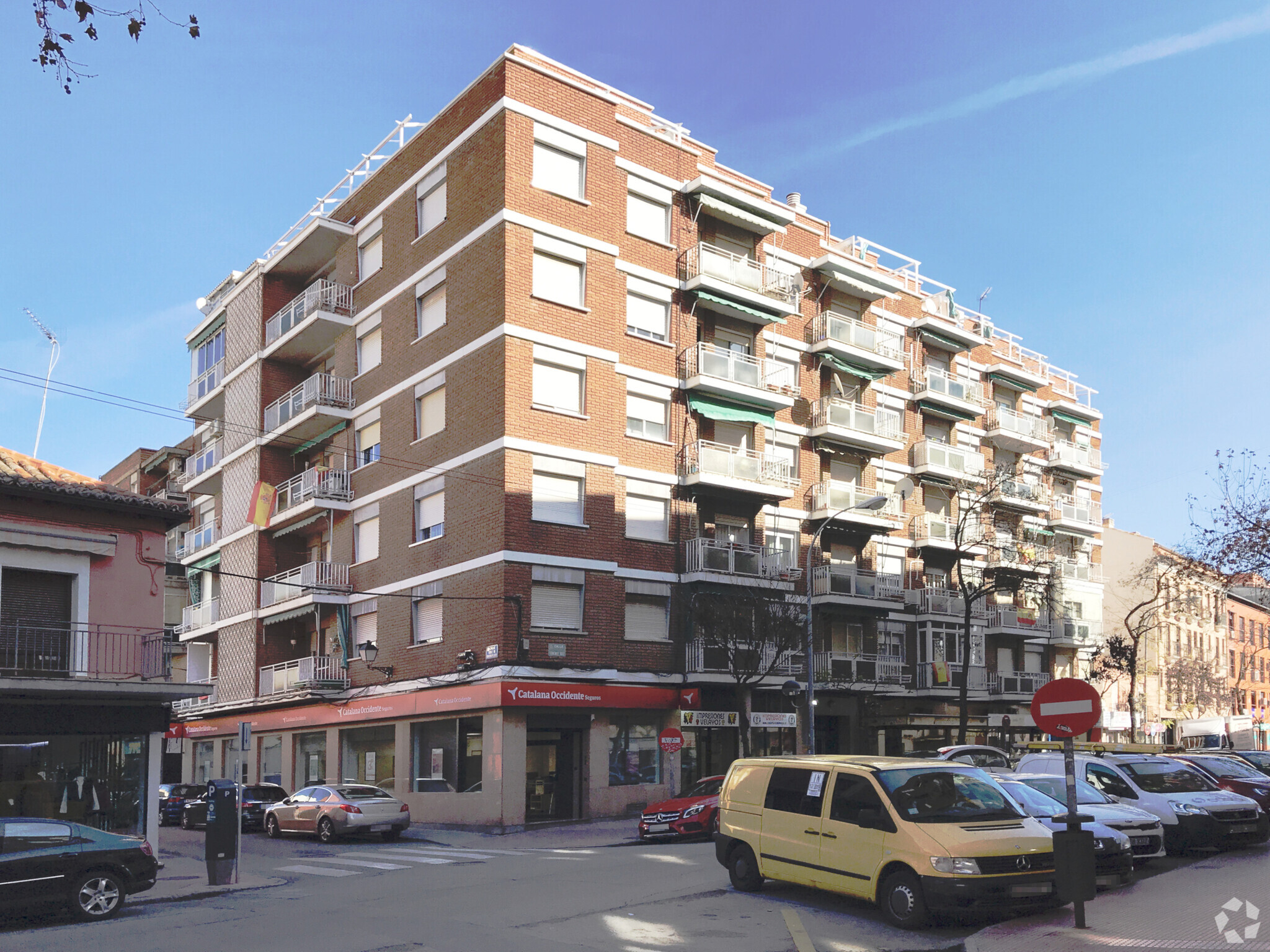 Calle Teniente Ruiz, 15, Alcalá De Henares, Madrid for lease Primary Photo- Image 1 of 4