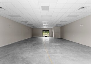 1147 Brawley School Rd, Mooresville, NC for lease Interior Photo- Image 2 of 4