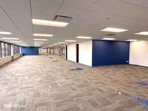 700 E Butterfield Rd, Lombard, IL for lease Interior Photo- Image 2 of 9