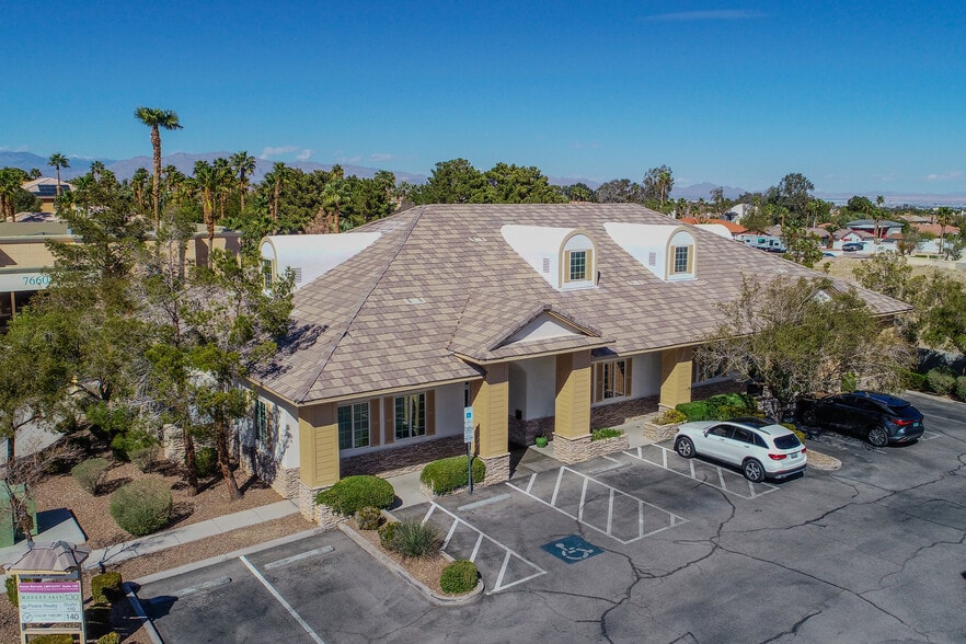 7656 W Sahara Ave, Las Vegas, NV for lease - Building Photo - Image 2 of 32