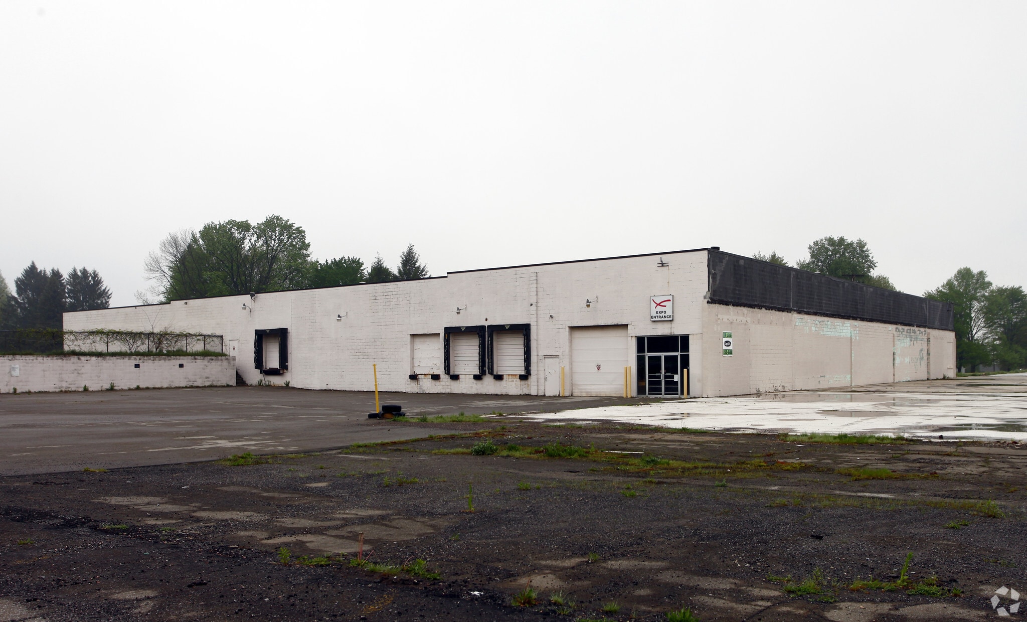 7281 Warren Sharon Rd, Brookfield, OH for lease Primary Photo- Image 1 of 3