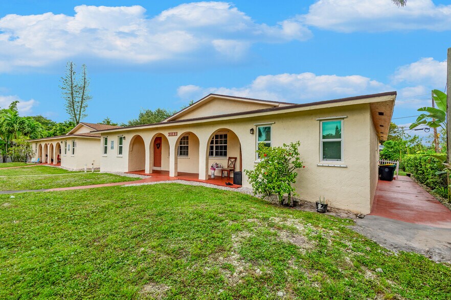 4063-4065 SW 51st St, Fort Lauderdale, FL à vendre - Photo du bâtiment - Image 2 de 69