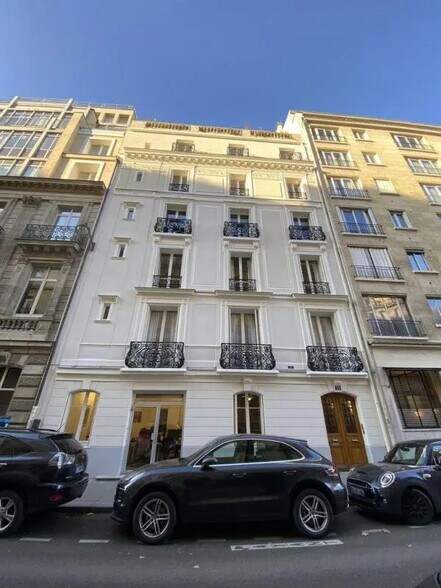 Office/Retail in Paris for lease - Primary Photo - Image 1 of 5
