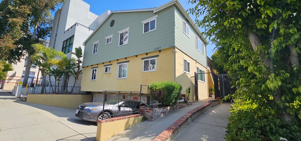 1307 15th St, Santa Monica, CA à vendre - Photo du bâtiment - Image 2 de 7