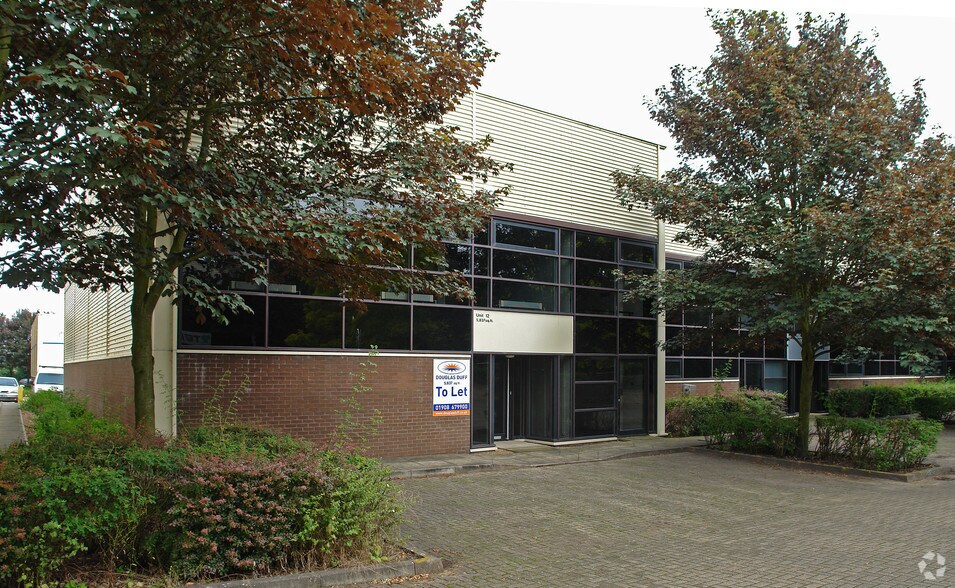 Third Ave, Milton Keynes à louer - Photo du bâtiment - Image 2 de 4