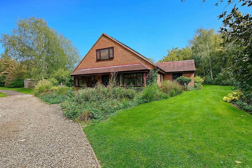 Milton Rd, Stadhampton à vendre - Photo du bâtiment - Image 2 de 11