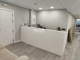 Plus de détails pour Multi-résidentiel à vendre