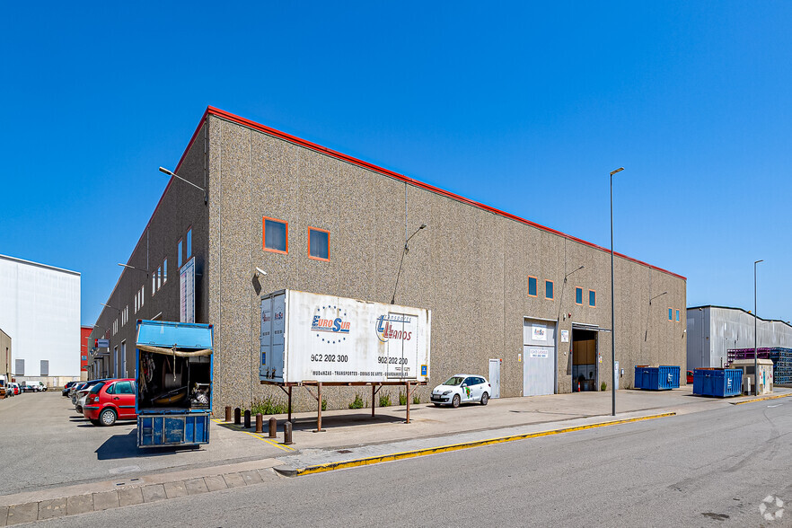 Industriel dans Sant Andreu de La Barca, BAR à vendre - Photo du bâtiment - Image 2 de 2