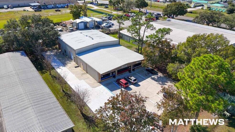 1728 Agora Cir SE, Palm Bay, FL à louer - Photo du bâtiment - Image 1 de 3