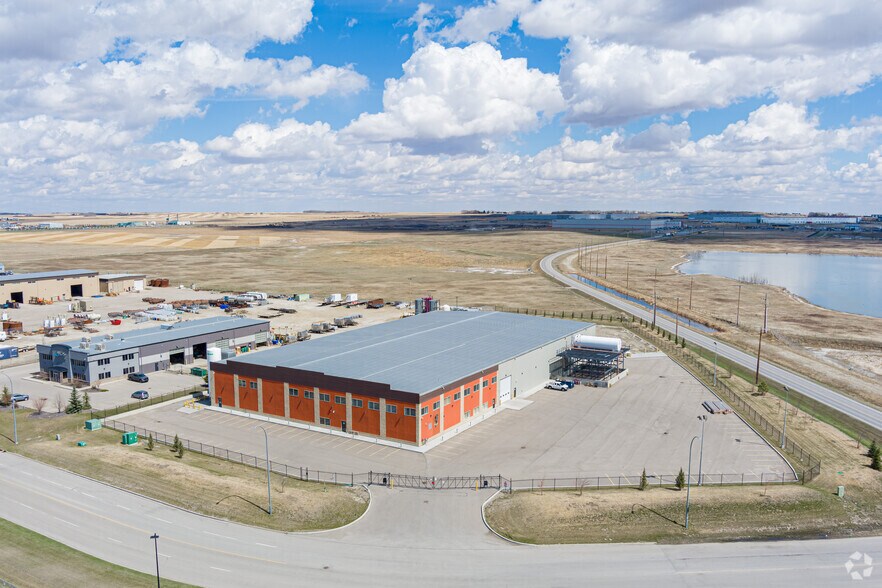 261044 Wagon Wheel Cres, Rocky View No 44, AB à vendre - Aérien - Image 2 de 4