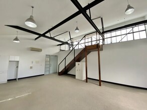 20-28 Maddox St, Alexandria for lease Interior Photo- Image 2 of 6