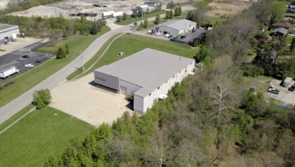 9215 Brookfield Ct, Florence, KY for sale - Building Photo - Image 2 of 11