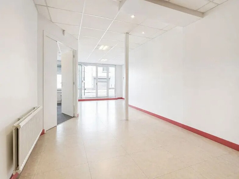 25-27 Rue Des Malmaisons, Paris à vendre - Photo intérieure - Image 3 de 5