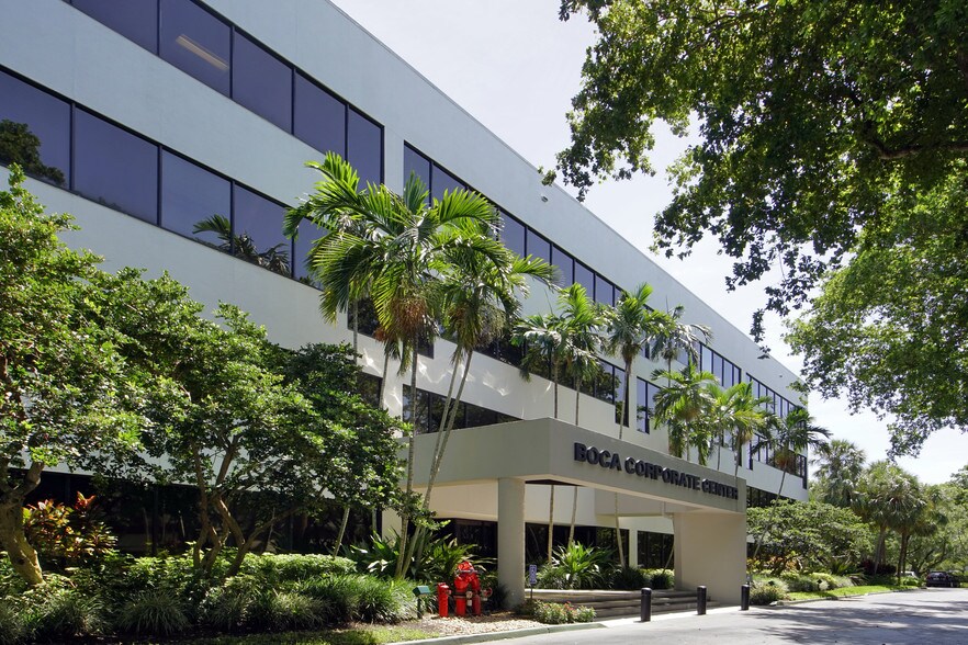 2101 NW Corporate Blvd, Boca Raton, FL à louer - Photo du bâtiment - Image 2 de 6