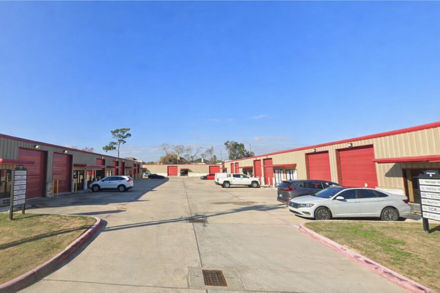11412 Spring Cypress Rd, Tomball, TX à louer - Photo du bâtiment - Image 3 de 3
