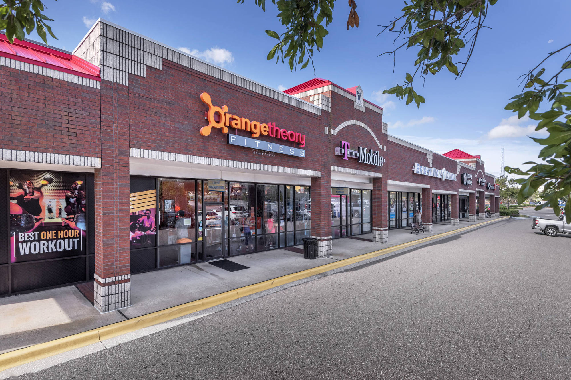 10500 Ulmerton Rd, Largo, FL à louer Photo du bâtiment- Image 1 de 9