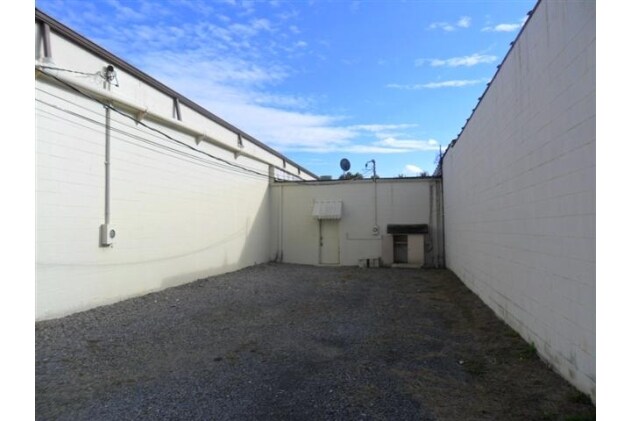 105-121 Murray Plz, Chatsworth, GA à vendre - Photo du bâtiment - Image 3 de 16