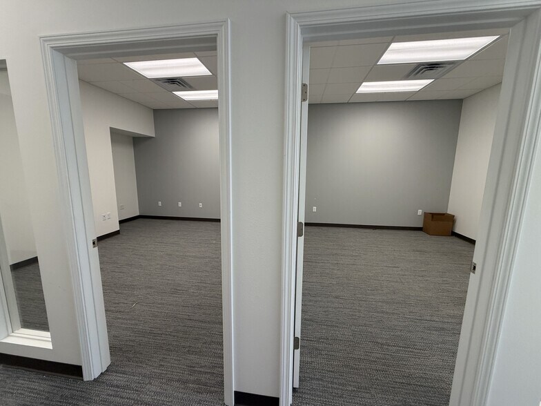 121 N Main St, Janesville, MN à vendre - Photo du bâtiment - Image 3 de 7
