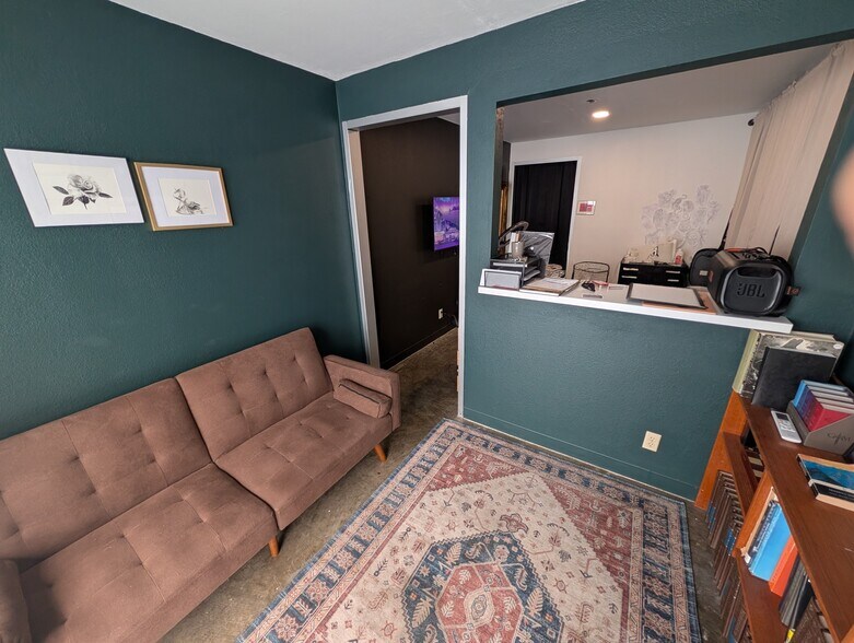 99-1225 Waiua Pl, Aiea, HI à louer - Photo du bâtiment - Image 2 de 11