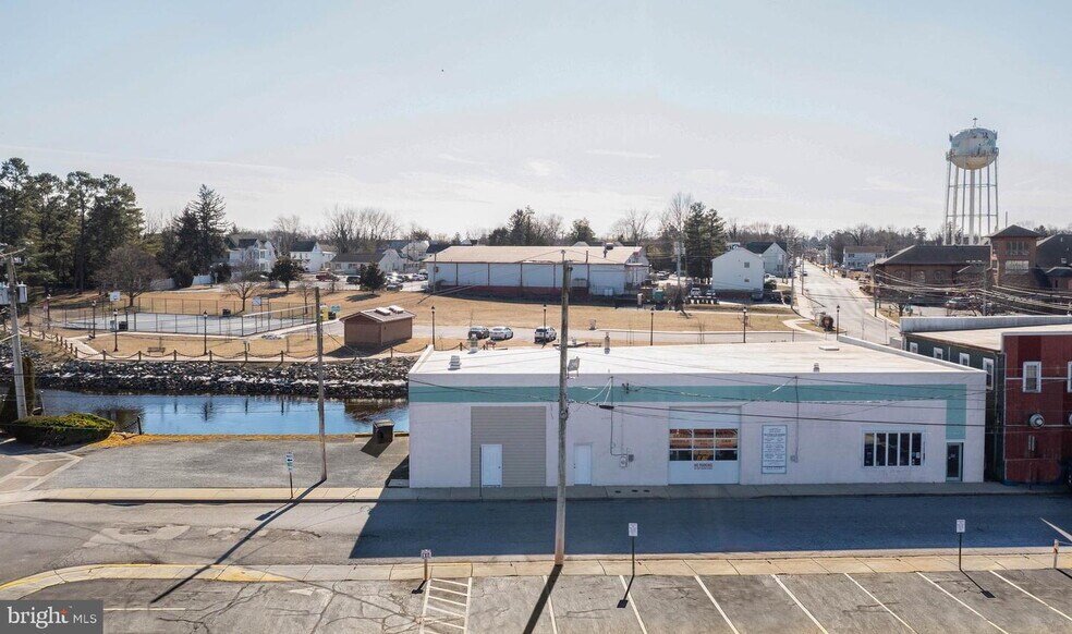 112 Park Ave, Milford, DE à vendre - Photo du bâtiment - Image 3 de 47