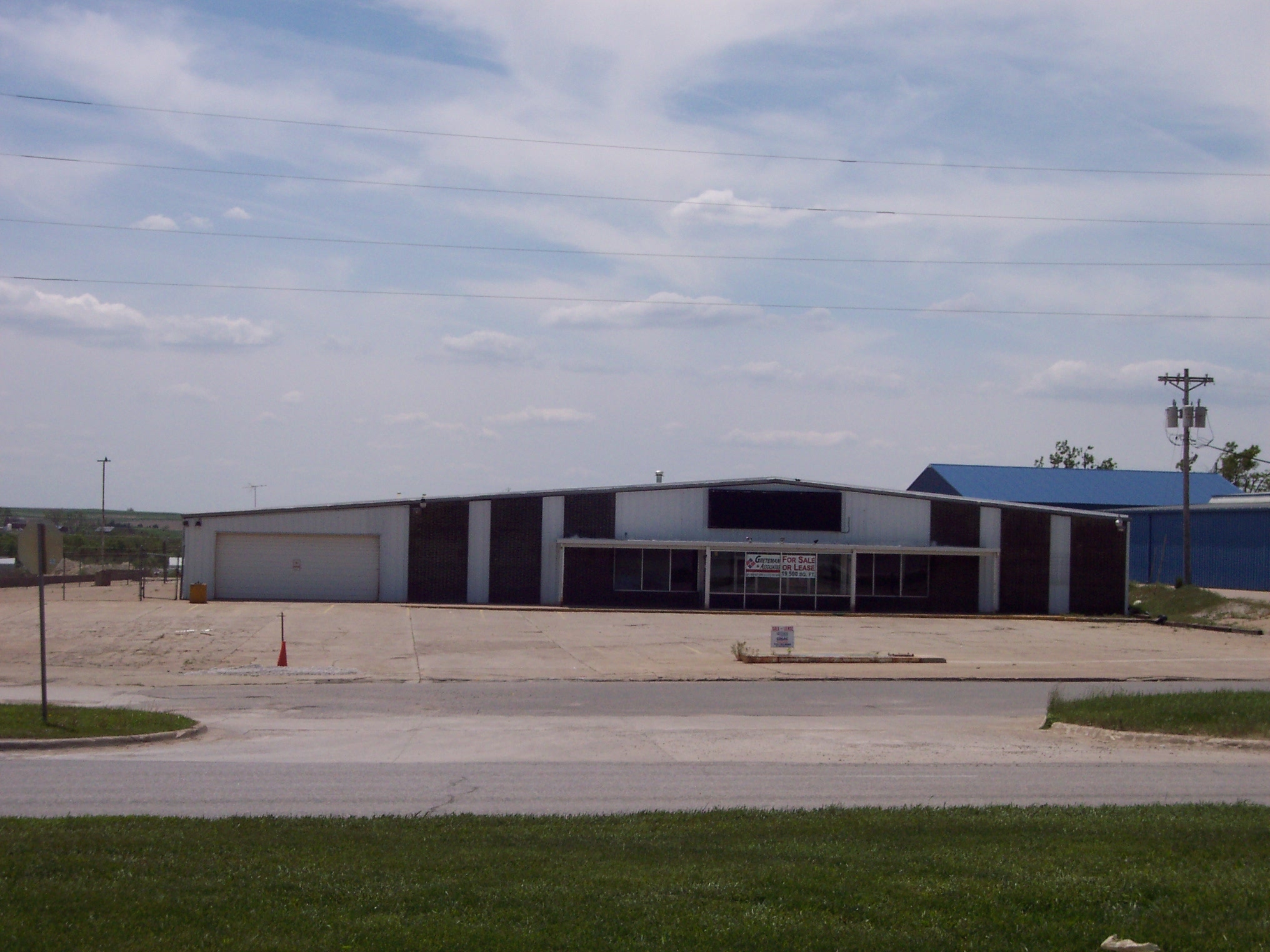 1407 W U.S. Highway 30, Carroll, IA for sale Primary Photo- Image 1 of 1