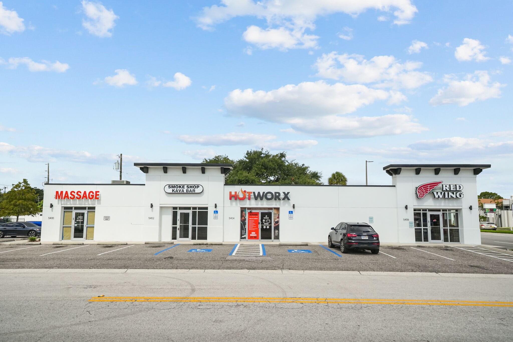 5410 Park Blvd N, Pinellas Park, FL à louer Photo du bâtiment- Image 1 de 8