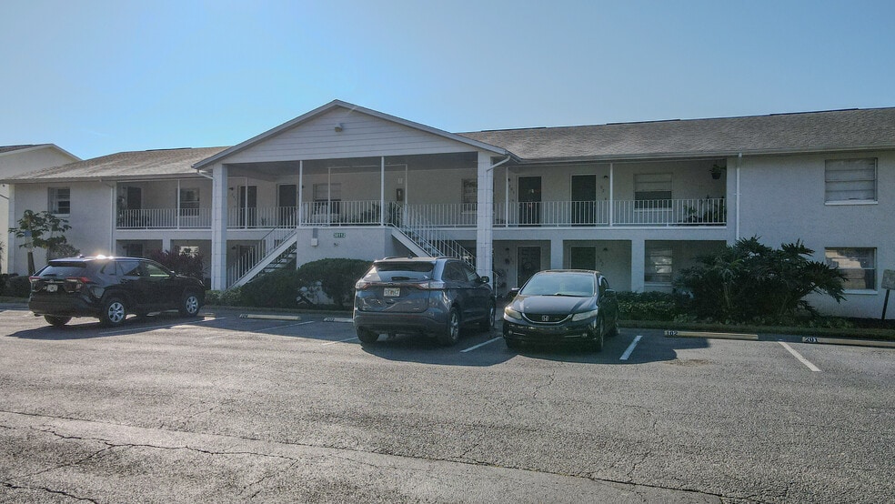 38112 Townview Ave, Zephyrhills, FL à vendre - Photo du bâtiment - Image 3 de 15