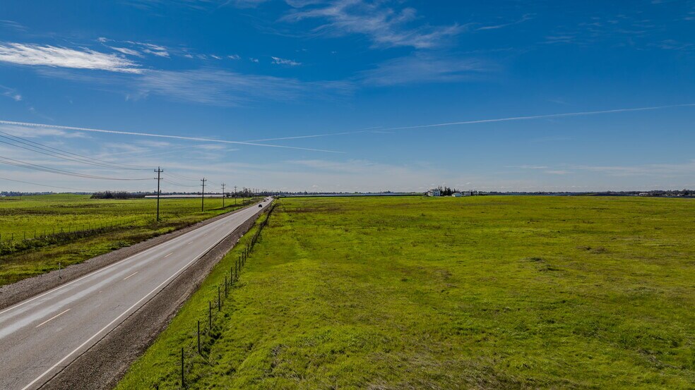 7770 Dillard Rd, Sloughhouse, CA à vendre - Photo du bâtiment - Image 3 de 22