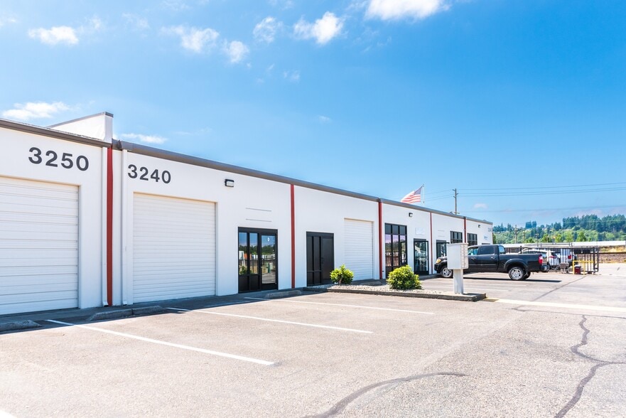 3240-3250 B St NW, Auburn, WA à louer - Photo du bâtiment - Image 1 de 4