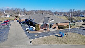 Plus de détails pour 2413 Corporate Ctr, Granite City, IL - Commerce de détail à louer