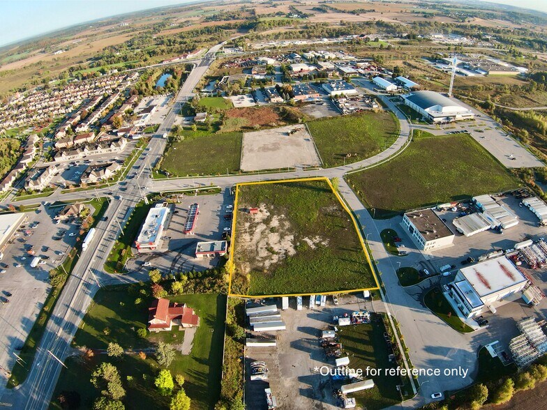 16 Sproule St, Schomberg, ON à vendre - Photo du bâtiment - Image 3 de 7