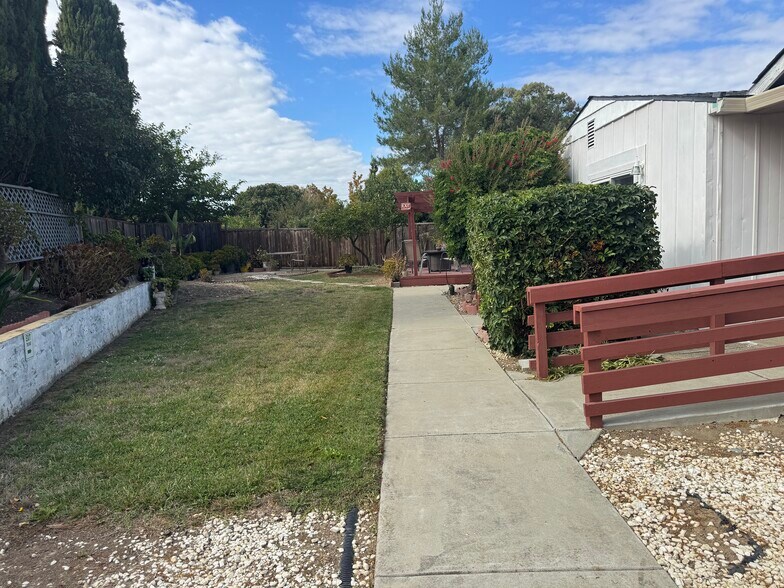 35459 Cleremont Dr, Newark, CA à vendre - Photo du bâtiment - Image 3 de 7