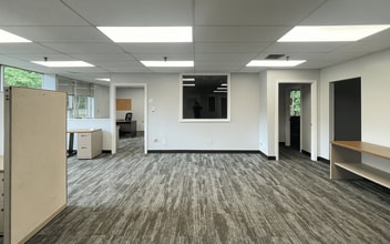 9 Britton Dr, Bloomfield, CT à louer Photo intérieure- Image 2 de 10