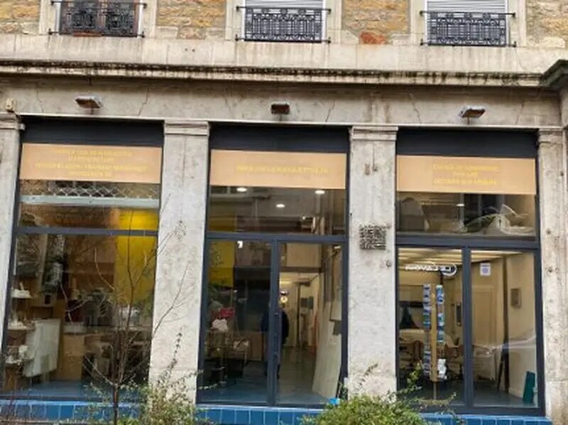 24 Rue De Saint-Cyr, Lyon à louer Photo du bâtiment- Image 1 de 3