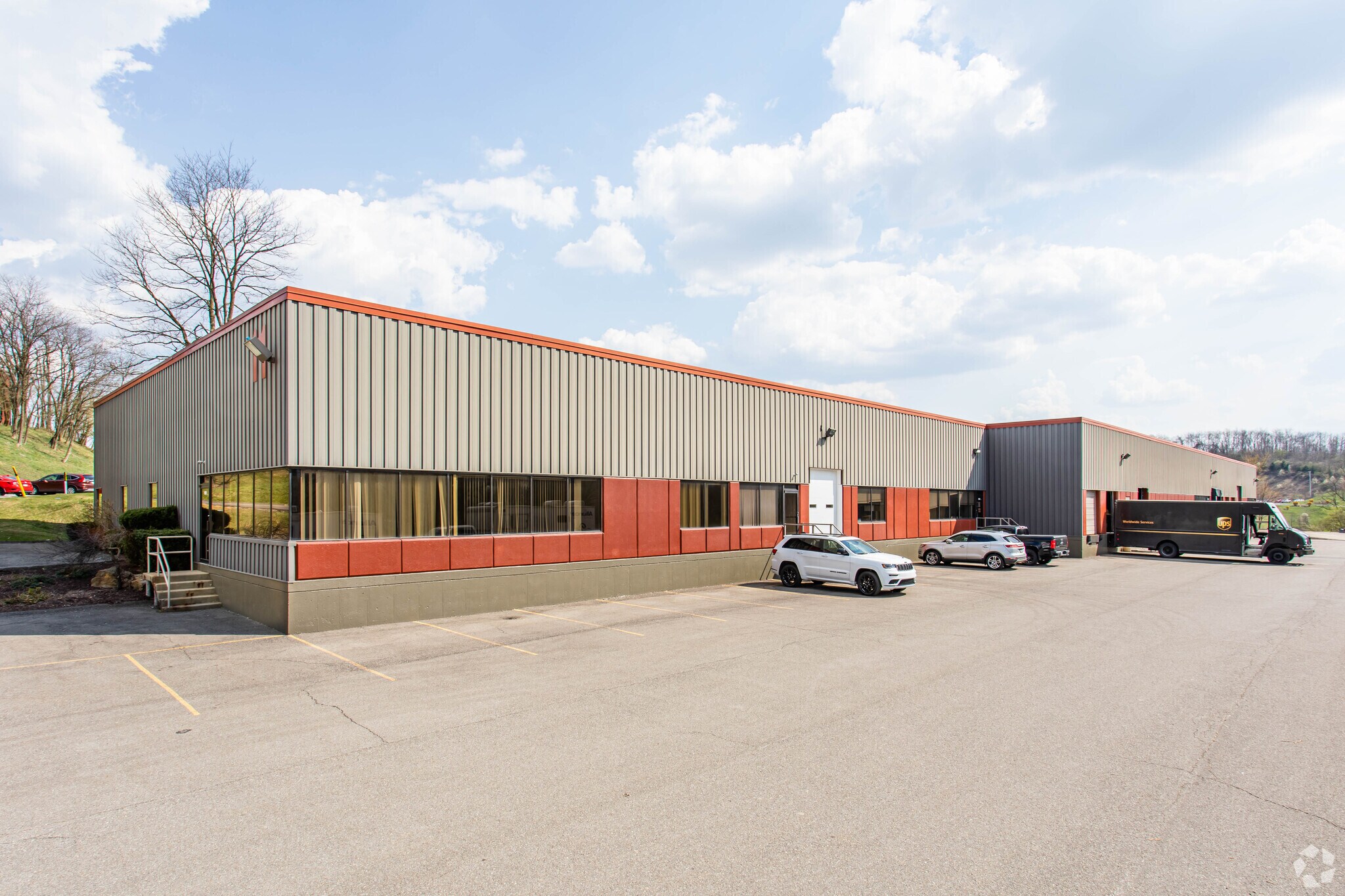 1101-1114 Parkway View Dr, Pittsburgh, PA for lease Primary Photo- Image 1 of 5