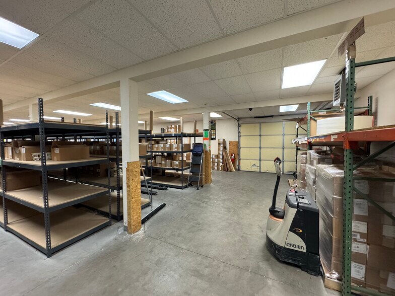 210-212 Beaver Brook Canyon Rd, Evergreen, CO à vendre - Photo intérieure - Image 3 de 15