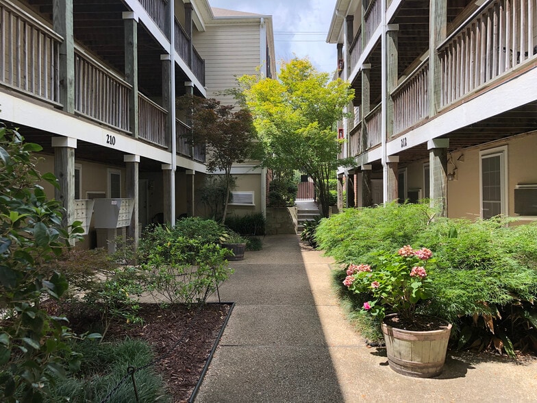 214 Red Cross St, Wilmington, NC for lease - Building Photo - Image 3 of 45